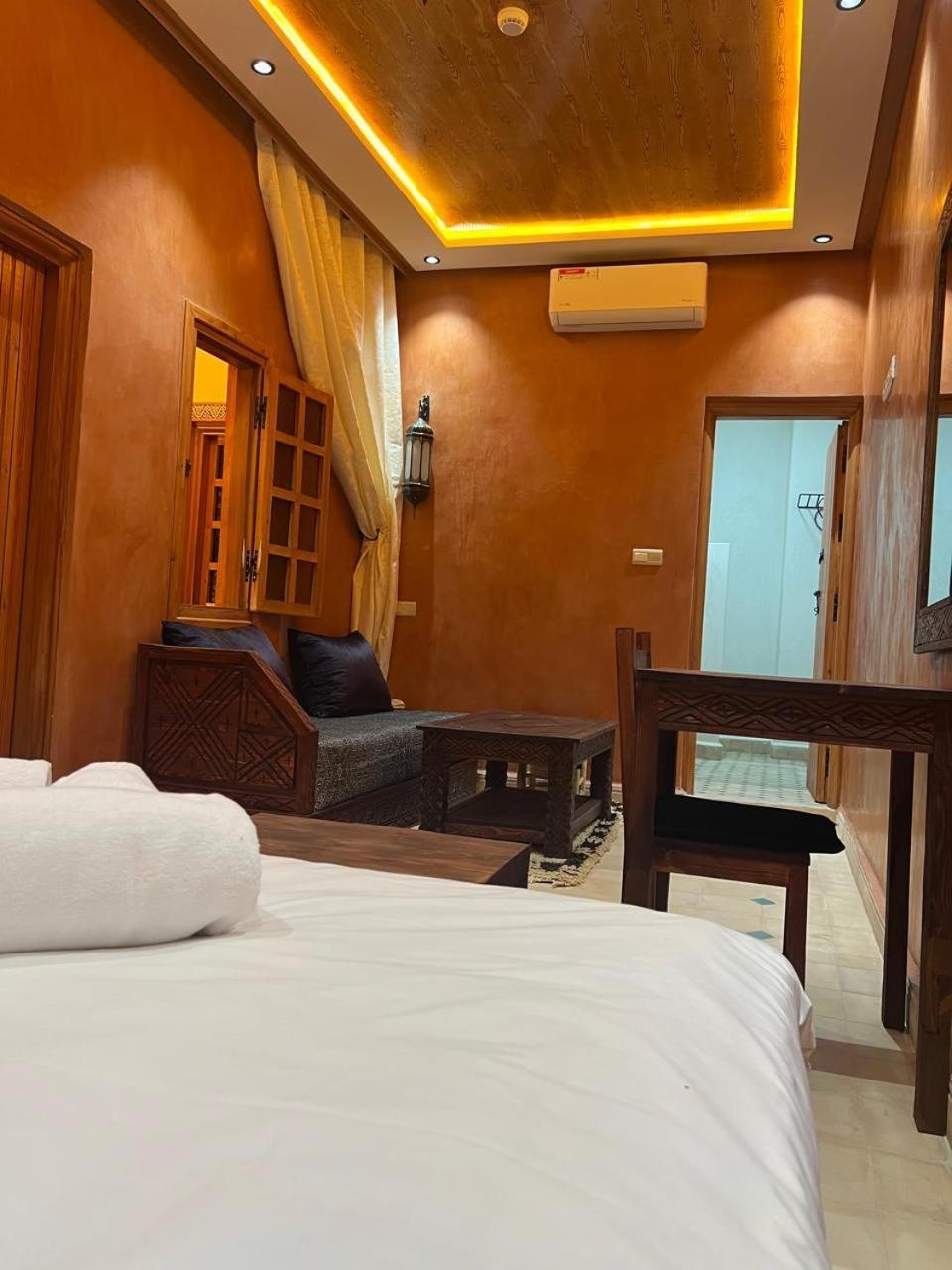 Hotel Dar Chams Warzazát Exteriér fotografie