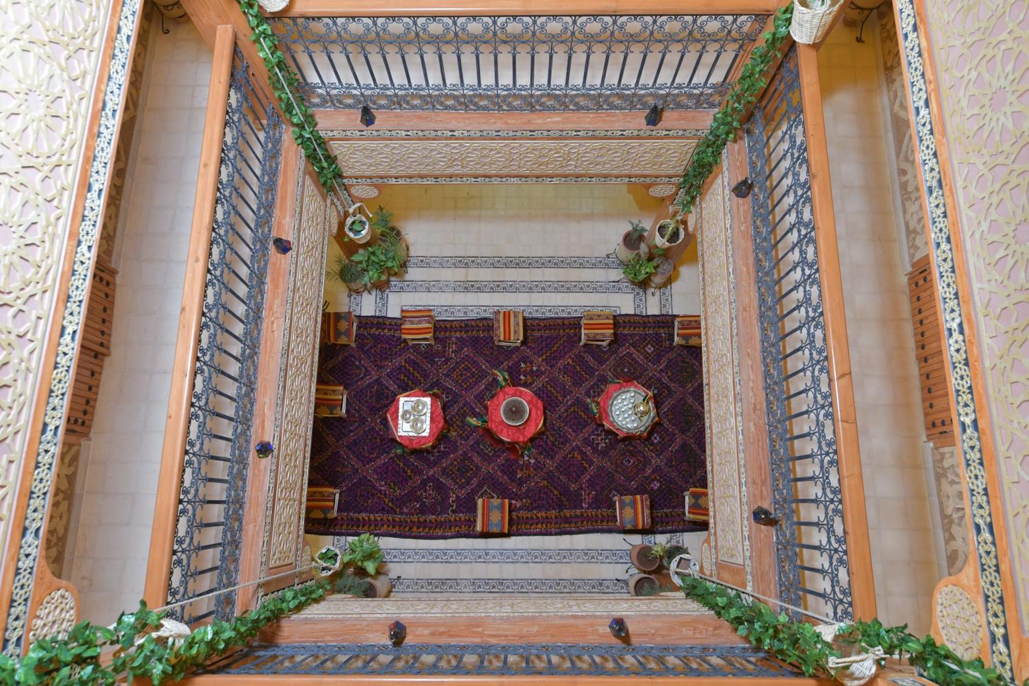 Hotel Dar Chams Warzazát Exteriér fotografie