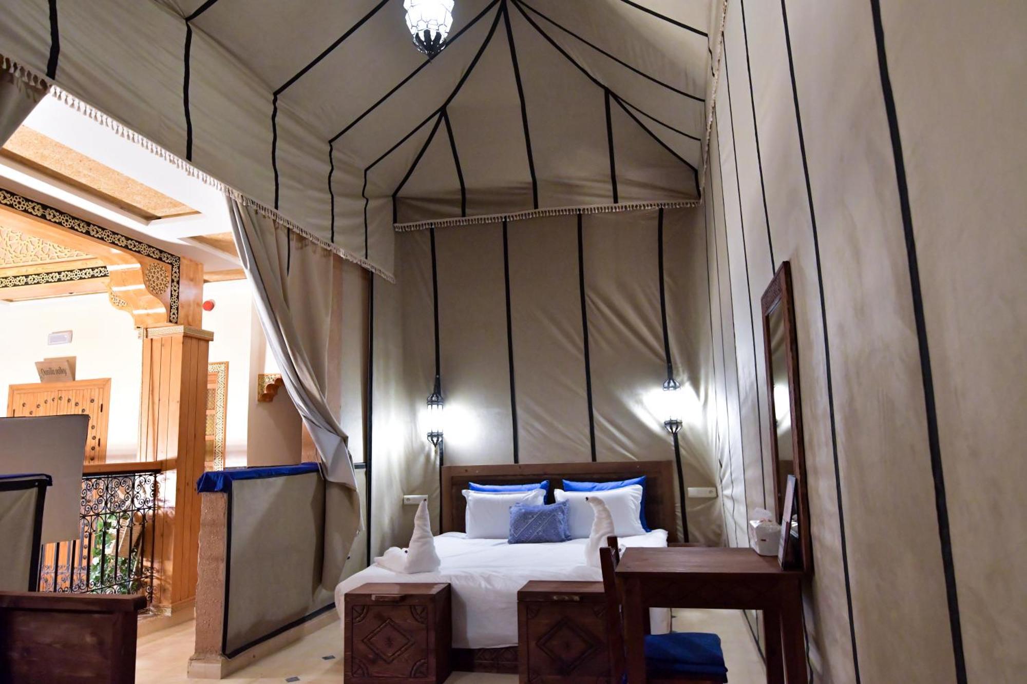 Hotel Dar Chams Warzazát Exteriér fotografie